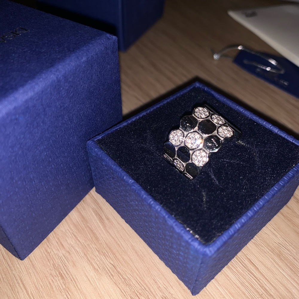 AUTHENTIC SWAROVSKI SILVER HONEYCOMB BAND RING 6